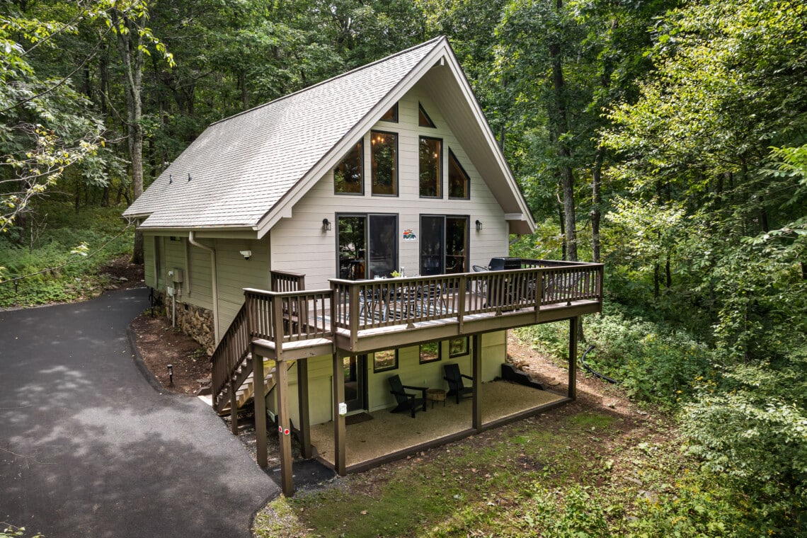 Serenity Cabin Exterior